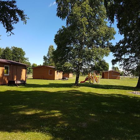 Kempings Stieres Un Majas Virtuve Upesgriva Buitenkant foto